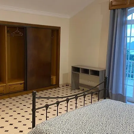 Ocean Front View דירה