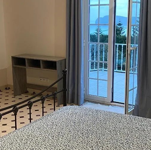 Ocean Front View Apartment Angra do Heroismo